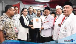 KPU Medan Terima Pendaftaran Hidayatullah-Yasir Ridho Jelang Penutupan